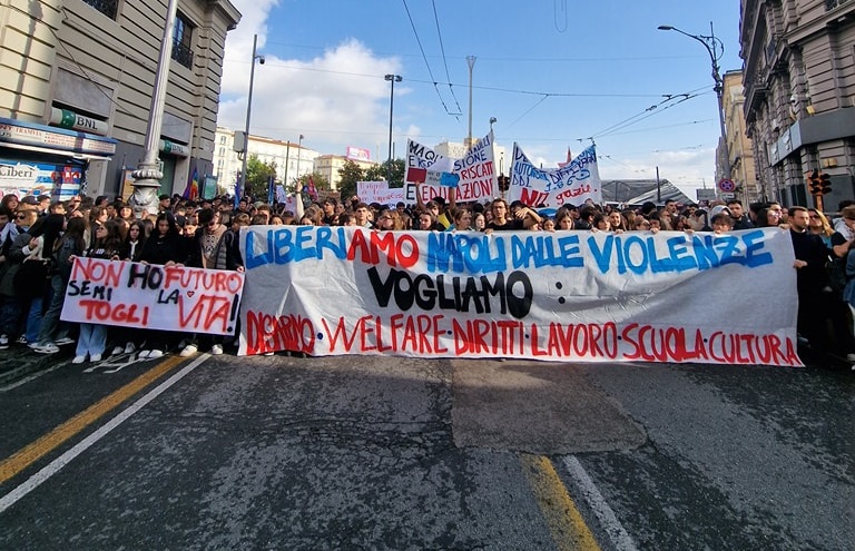 corteo-disarmo-napoli